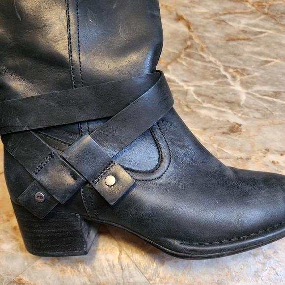 Ugg GUC knee high leather boots black zipper 5.5 - Picture 2 of 7